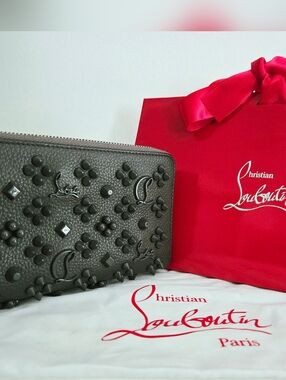 Authentic CHRISTIAN LOUBOUTIN Black Spike Wallet Panettone Full Set Box Dust Bag